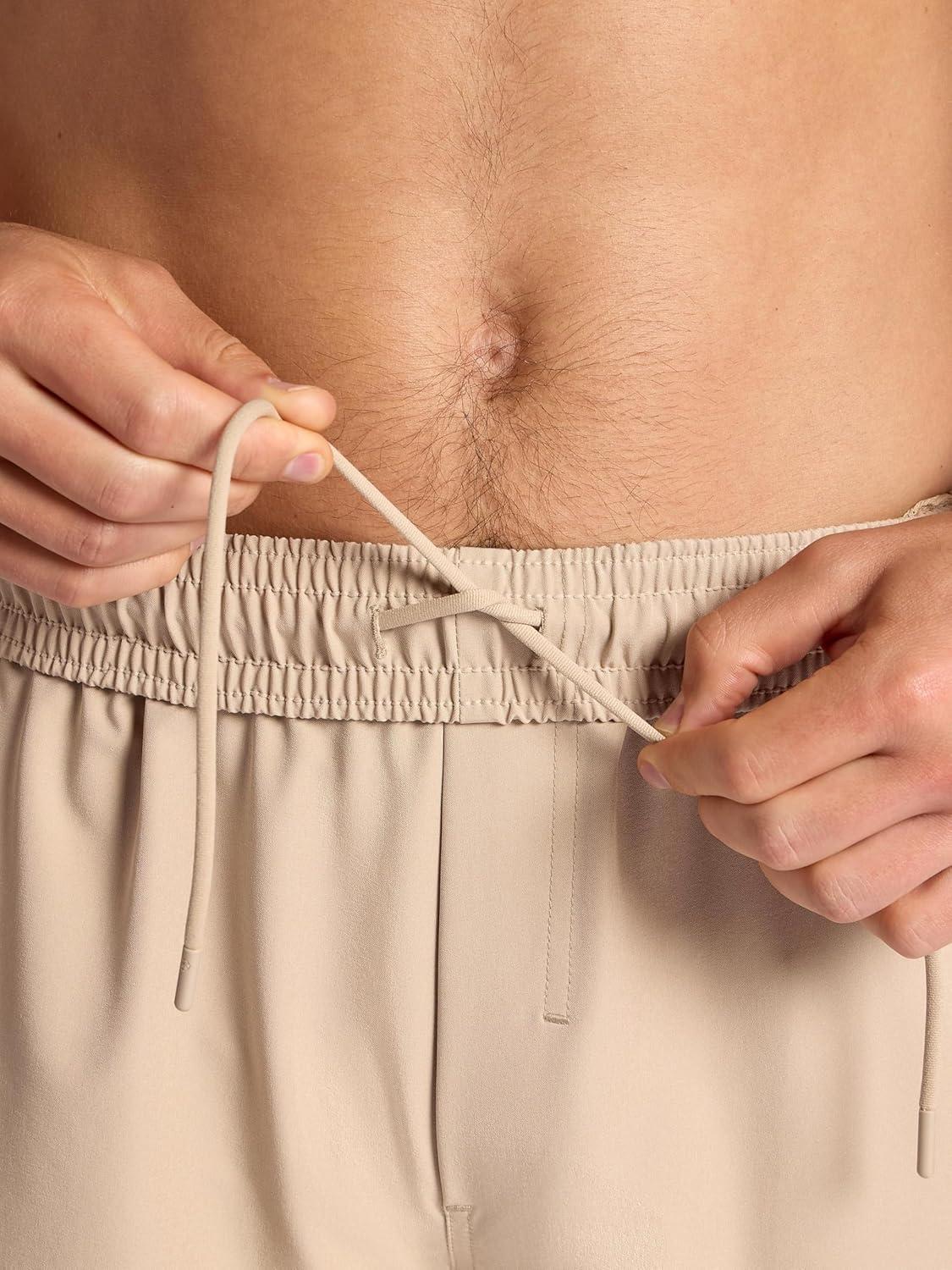 imageGaiam Mens Voyager Cargo 7 Short Standard Fit Stretch Lightweight Material MoistureWickingHumus