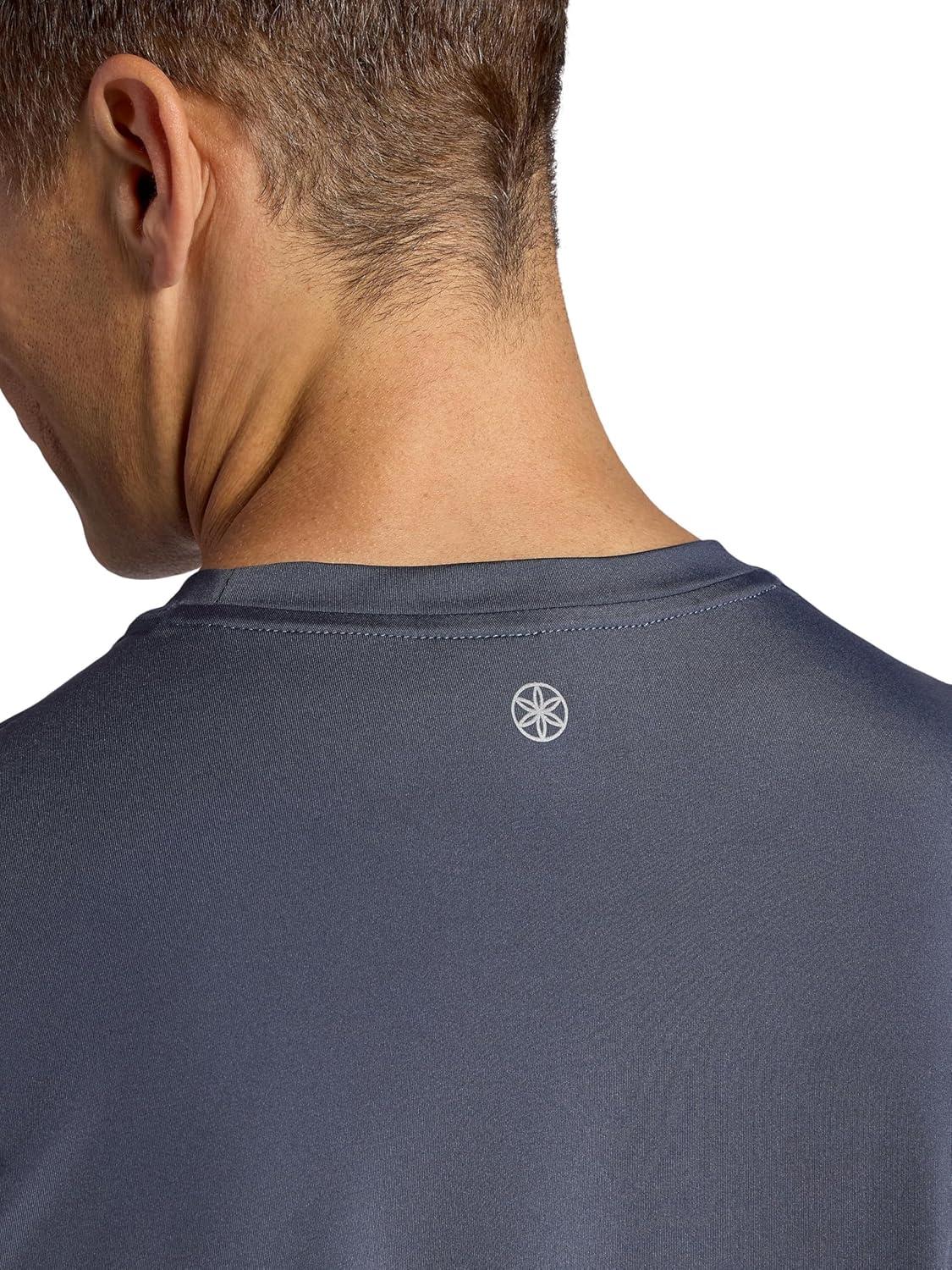 imageGaiam Mens Omtech Short Sleeve Crewneck TShirt Standard Fit Stretch Lightweight Performance MaterialCool Grey