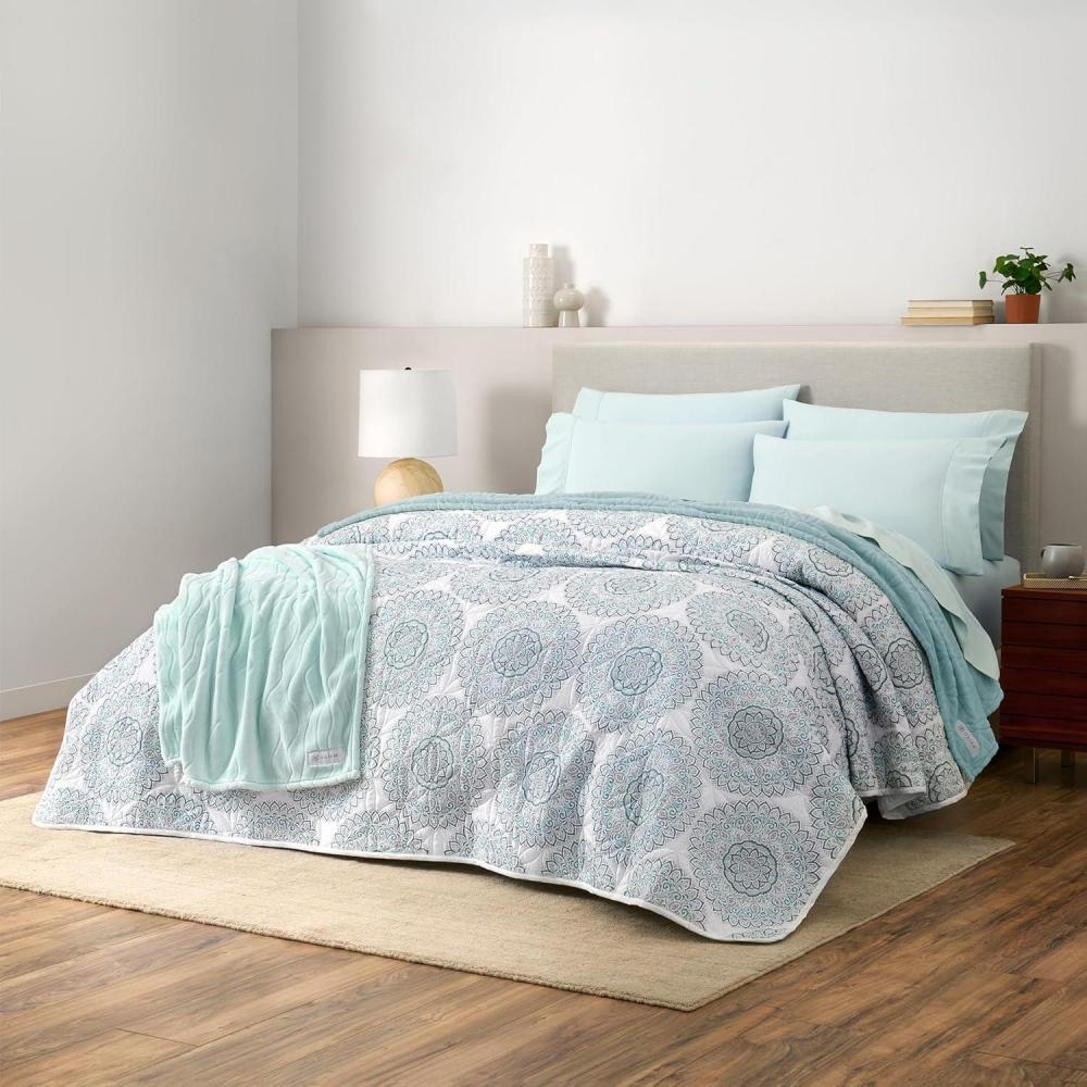 imageGaiam Microfiber Quilt Plain Weave Soft Brushed Finish Lightweight amp Easy Care Printed FullQueen Mandala BluesMandala Blues