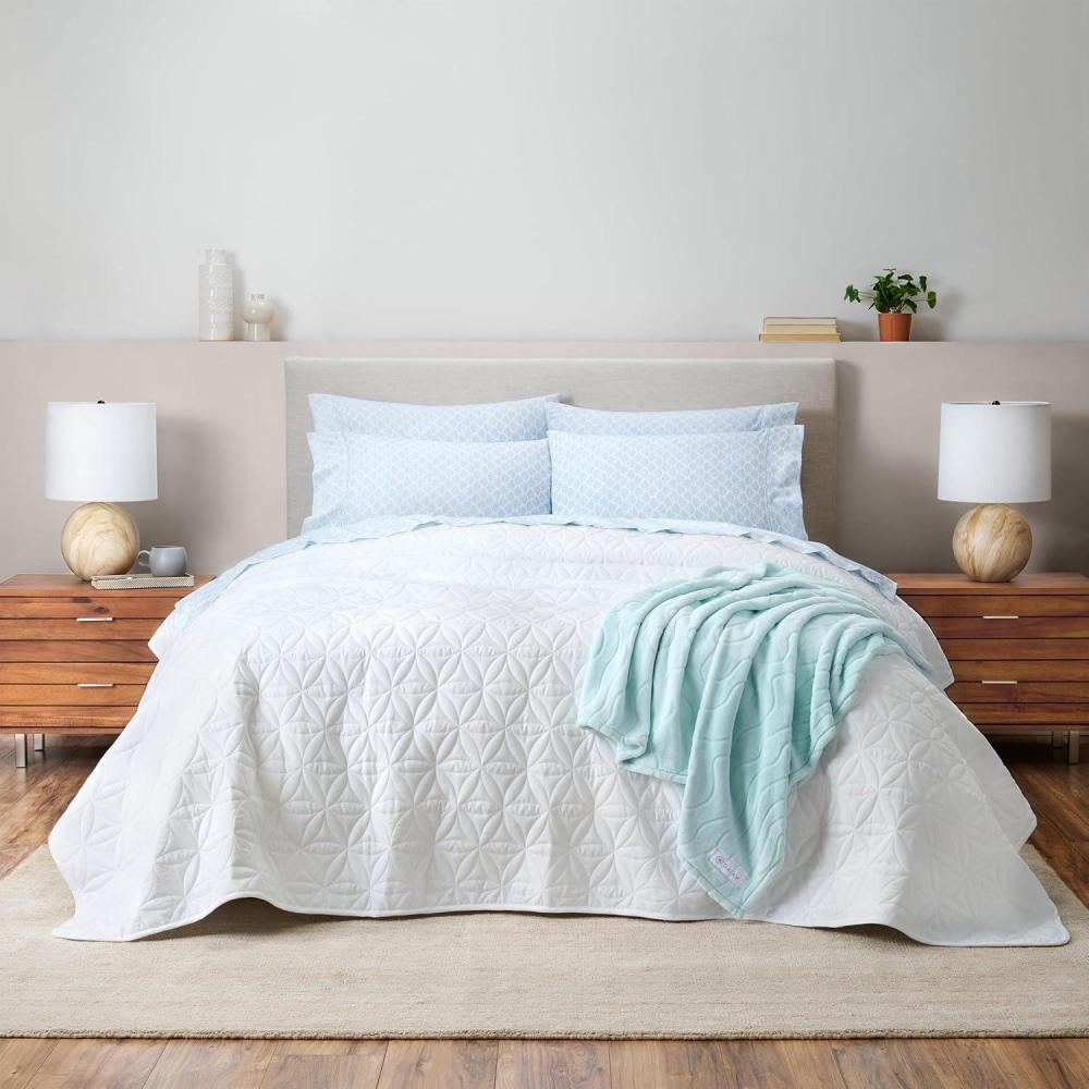 imageGaiam Microfiber Quilt  Plain Weave Soft Brushed Finish Lightweight amp Easy Care Printed FullQueen Mandala BluesWhite